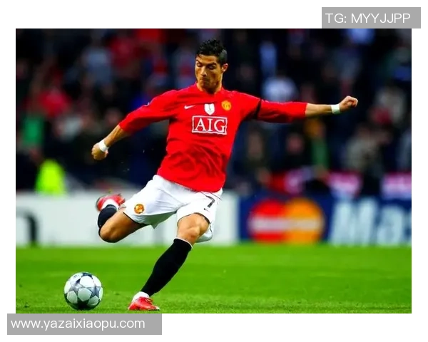 足球巨星与顶级俱乐部的传奇对决：赛场上的荣耀与挑战